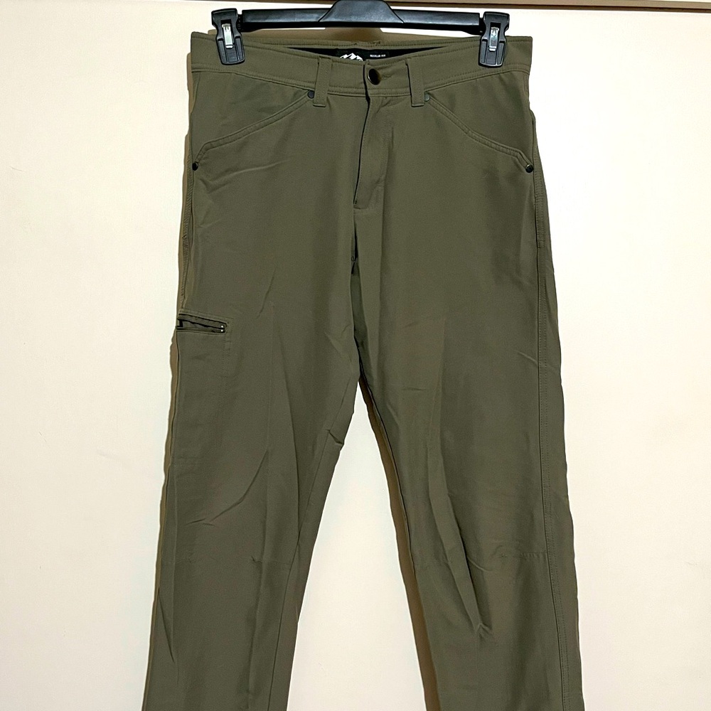 Water resistant men’s bottoms, regular fit, 32x30